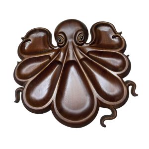 Platou pentru Servire, Flippy, in Forma de Caracatita, 8 Compartimente pentru Mezeluri Branzeturi Snacksuri, Design Artistic, din Lemn Masiv, 26 x 25 x 3 cm, Maro inchis